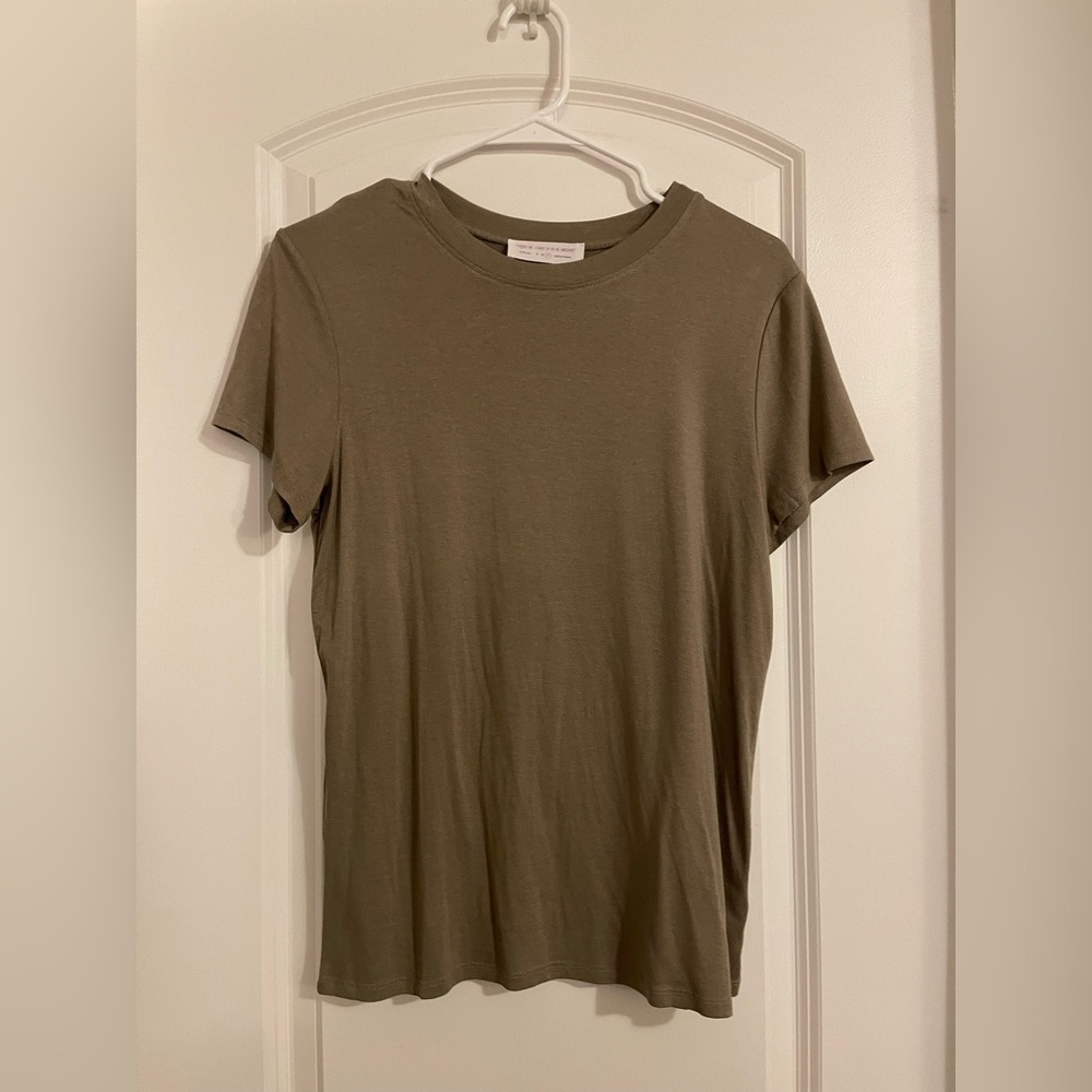 Short sleeve top